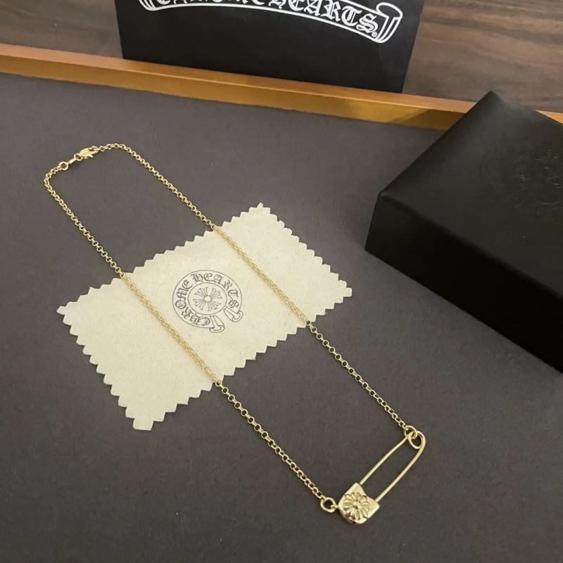 Lightweight Chrxmx Hxxrts Necklaces 300683