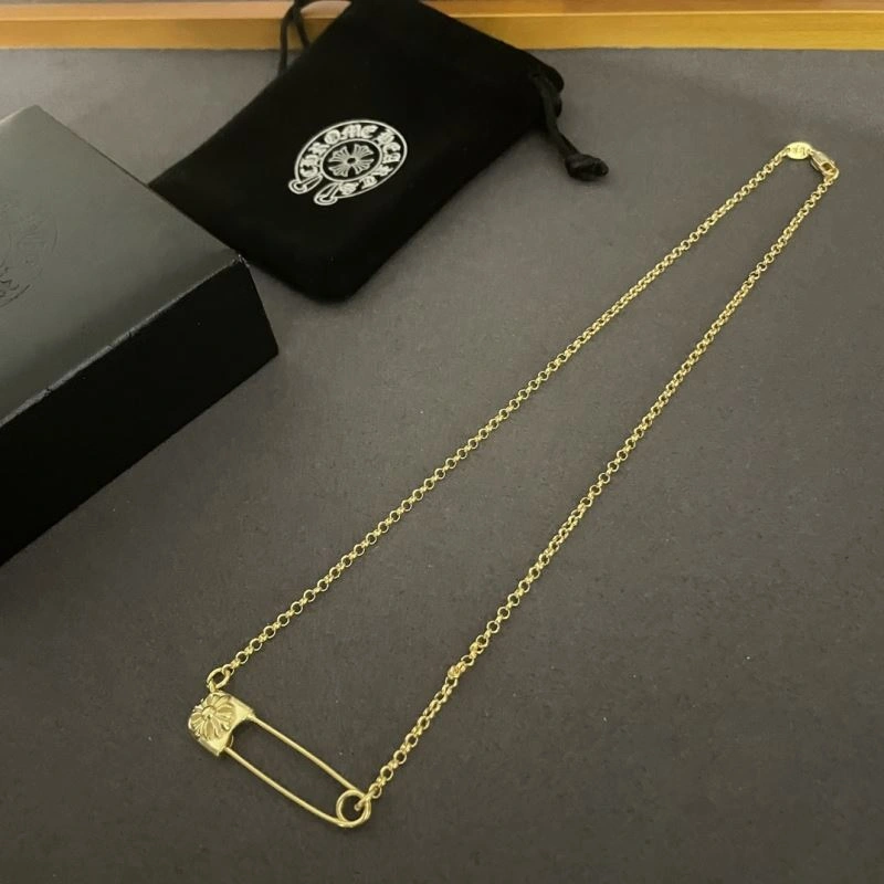 Lightweight Chrxmx Hxxrts Necklaces 300683