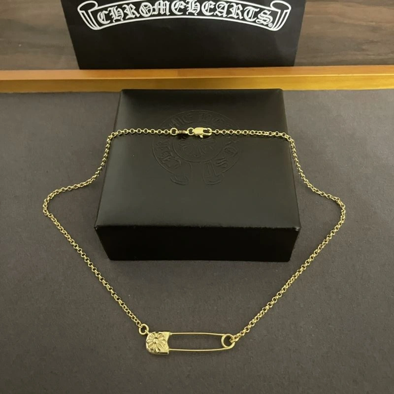 Lightweight Chrxmx Hxxrts Necklaces 300683