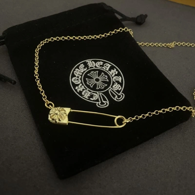 Lightweight Chrxmx Hxxrts Necklaces 300683