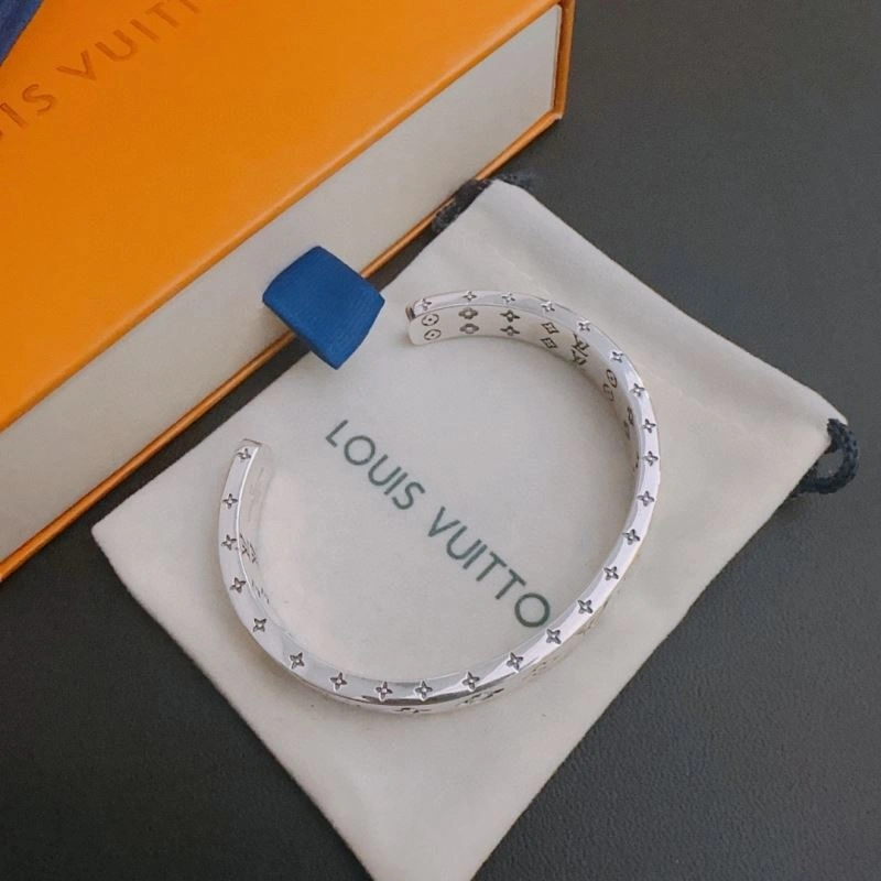 Efficient LX Bracelets 311861