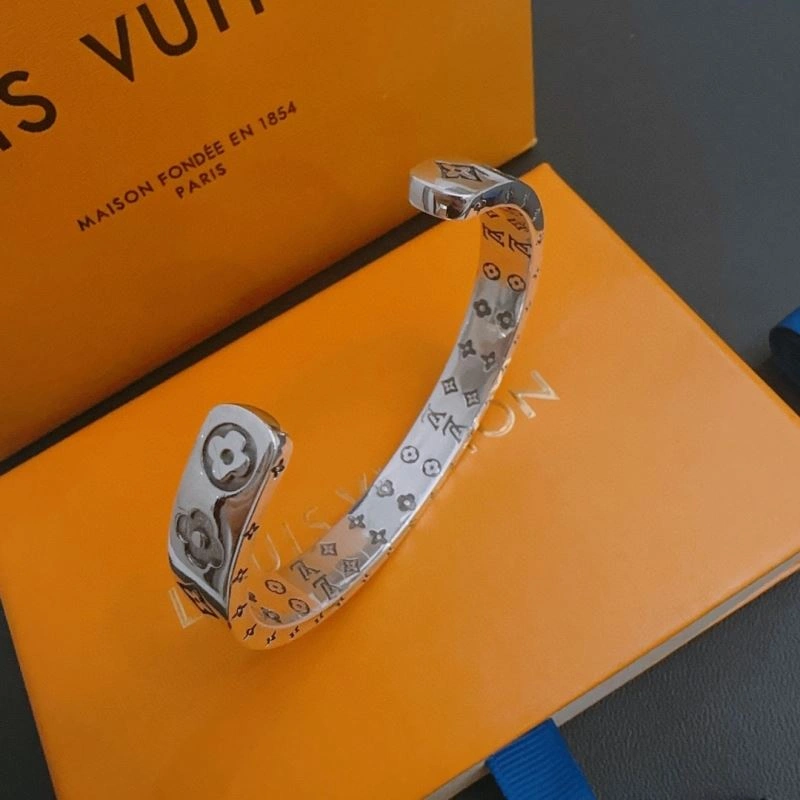Efficient LX Bracelets 311861