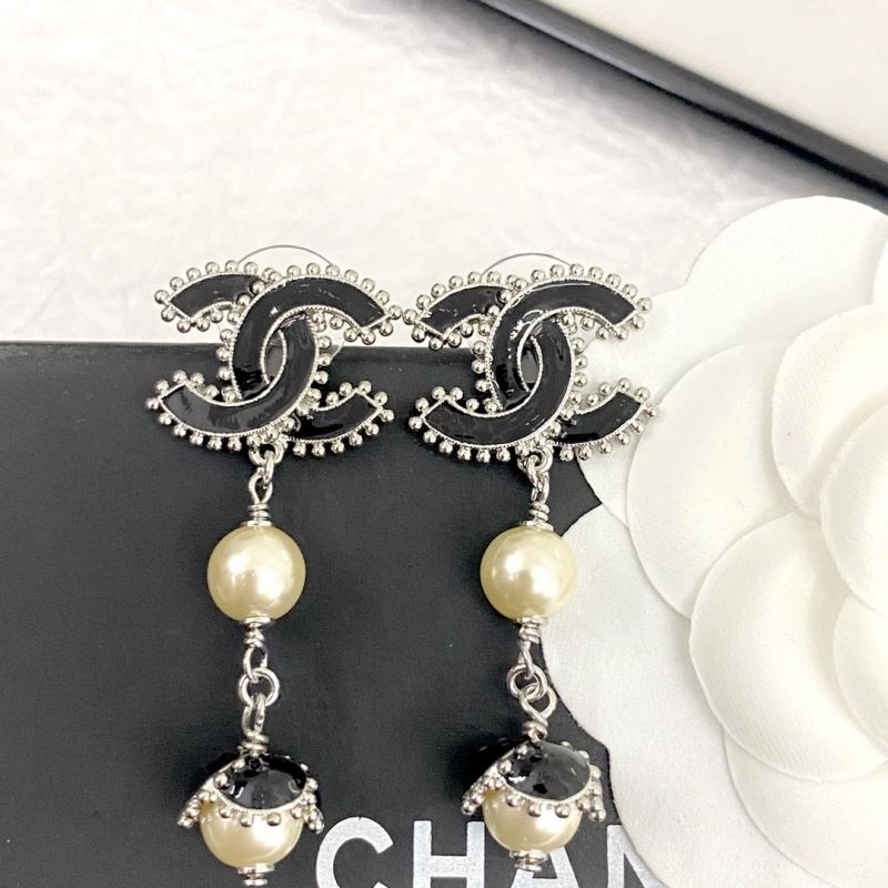 Chxnxl Earrings EyeCatching 291236