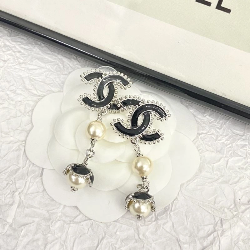 Chxnxl Earrings EyeCatching 291236