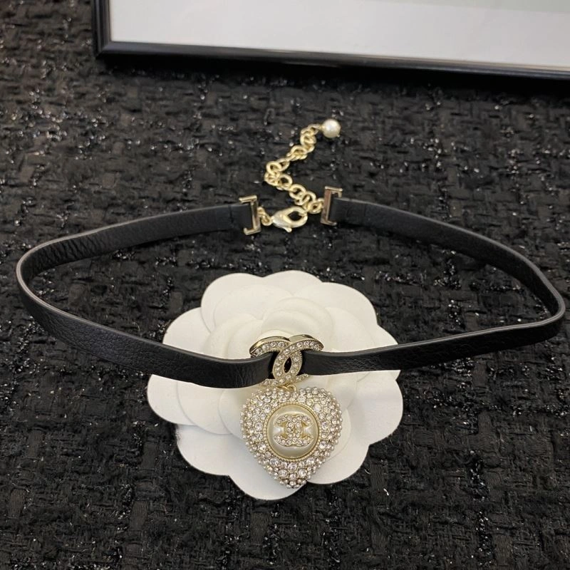 Chxnxl Brooches Timeless 292501