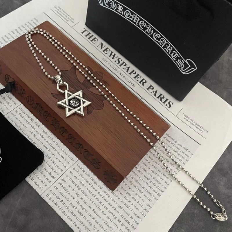 NewStyle Chrxmx Hxxrts Necklaces 300674