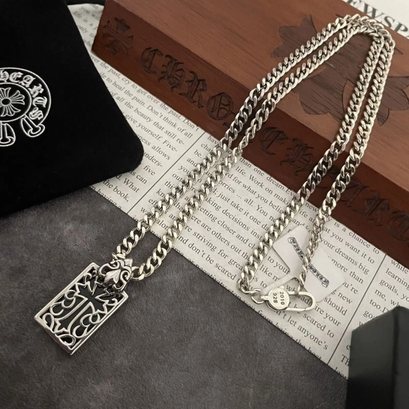 Modern Chrxmx Hxxrts Necklaces 300673