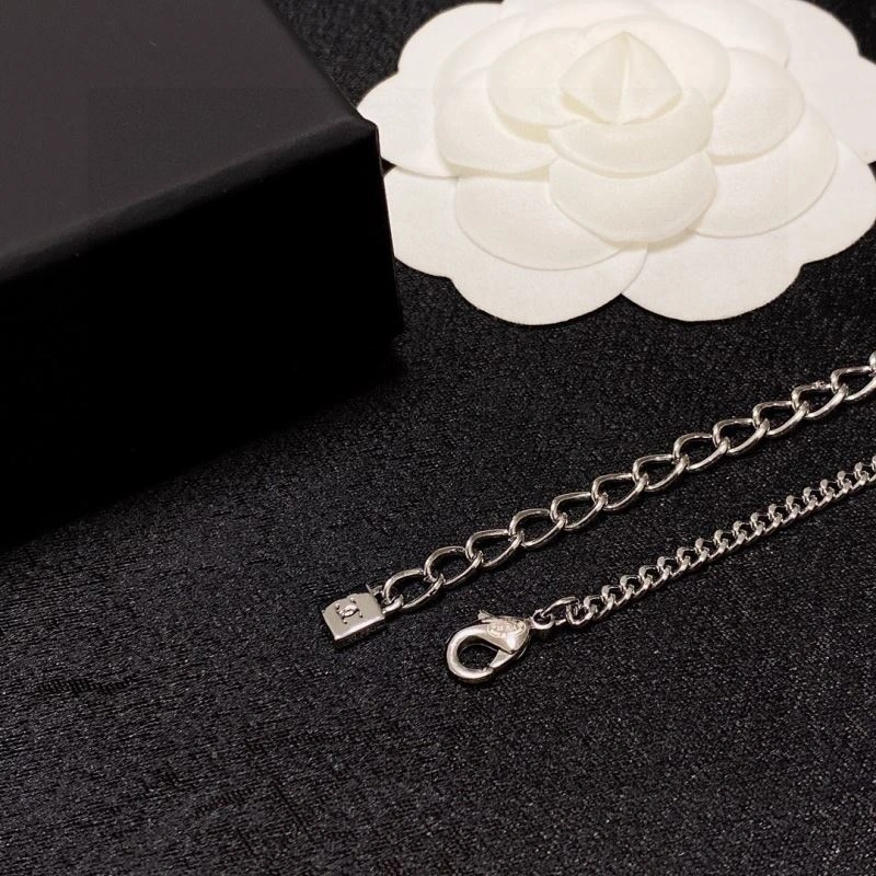 Breathable Chxnxl Brooches 292479