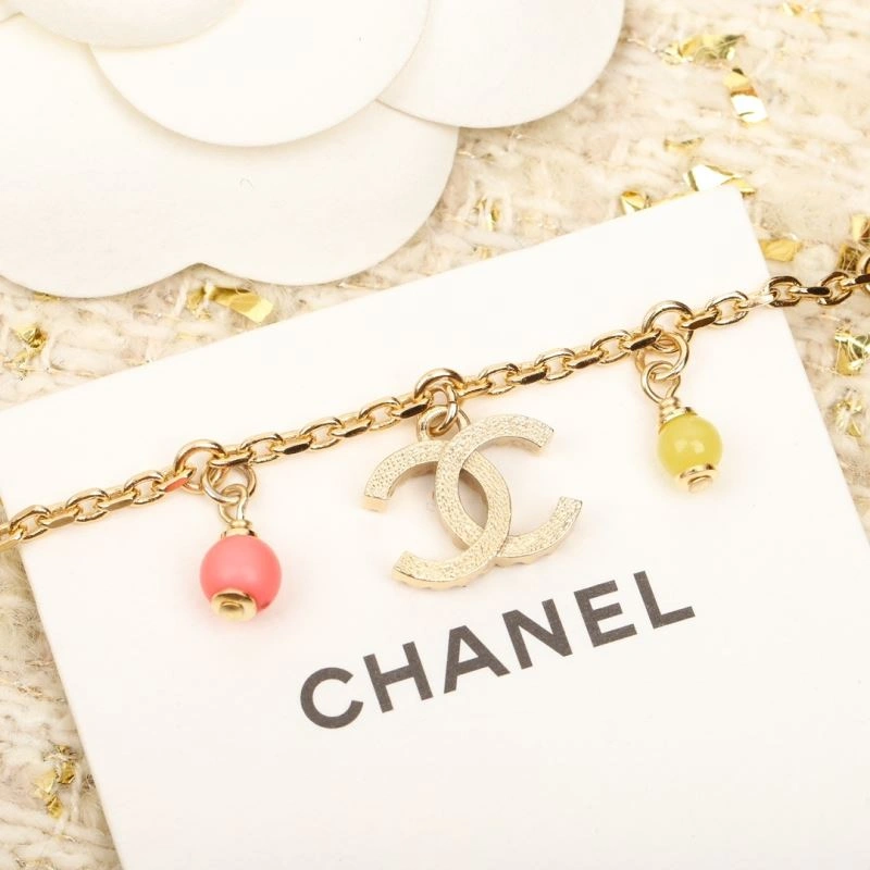 Cozy Chxnxl Brooches 292481