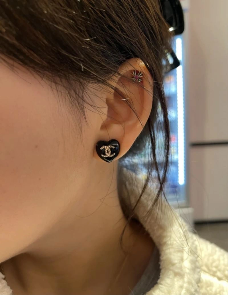 Flexible Chxnxl Earrings 291199