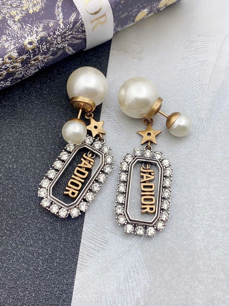 Christian Dxxr Earrings Trendy 295276