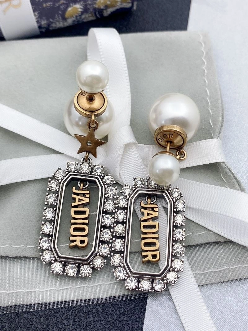 Christian Dxxr Earrings Trendy 295276