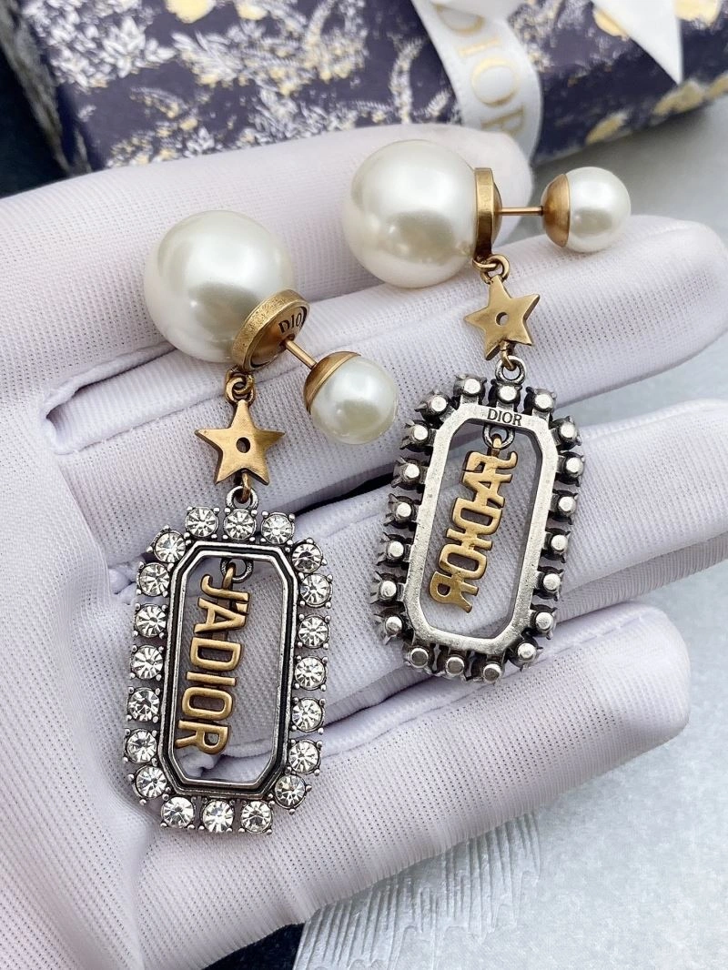 Christian Dxxr Earrings Trendy 295276