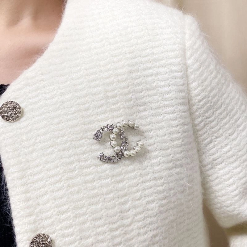 Comfortable Chxnxl Brooches 292489