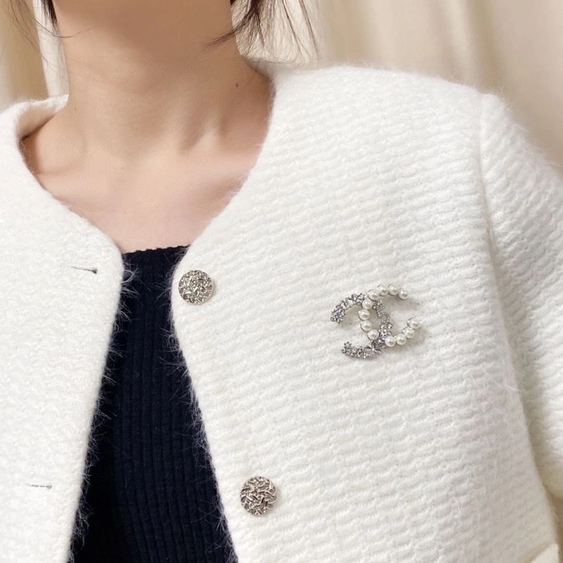 Comfortable Chxnxl Brooches 292489