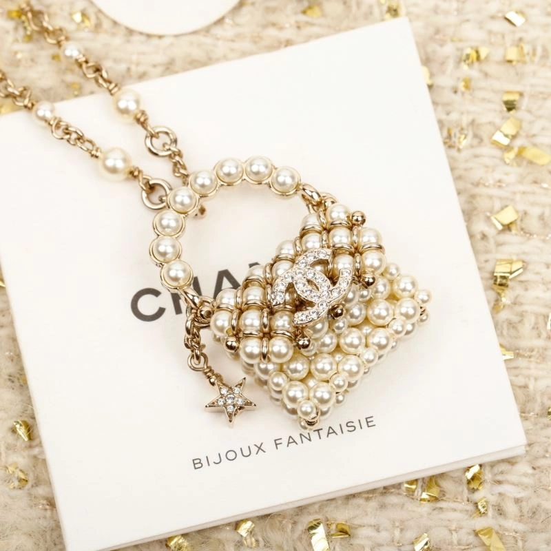 Elegant Chxnxl Brooches 292486