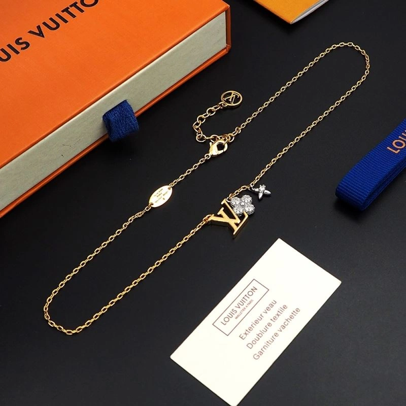 Sleek LX Necklaces 311433