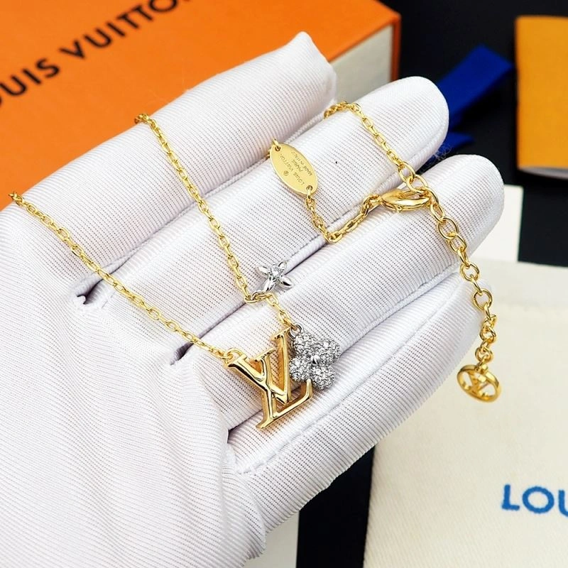 Sleek LX Necklaces 311433