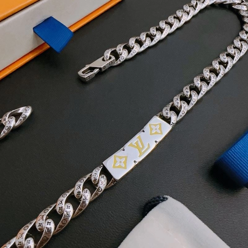 Sophisticated LX Necklaces 311422