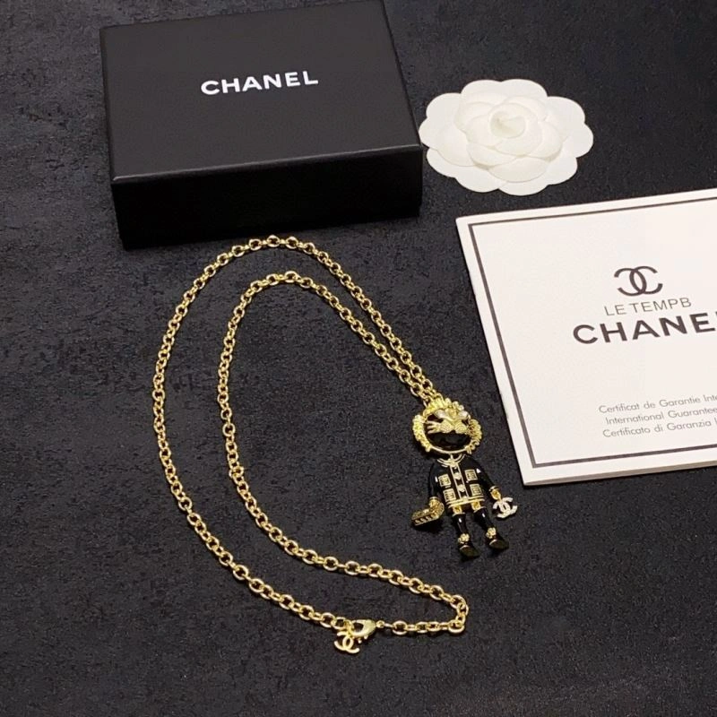 Cozy Chxnxl Brooches 292464