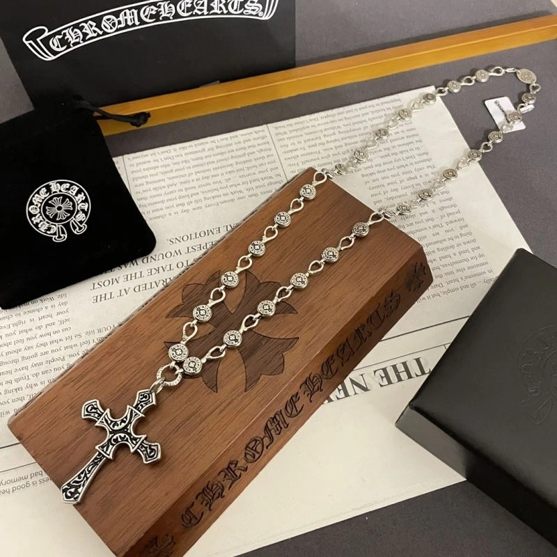 Fashionable Chrxmx Hxxrts Necklaces 300652
