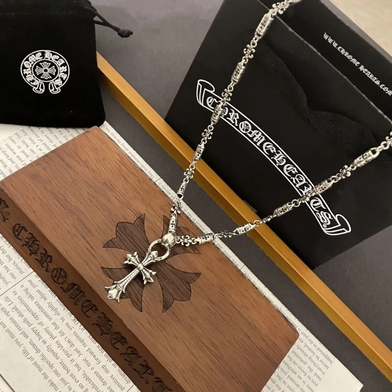 Durable Chrxmx Hxxrts Necklaces 300647