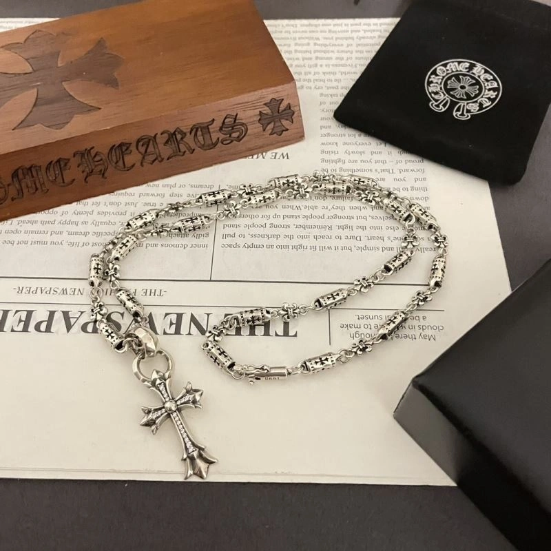 Durable Chrxmx Hxxrts Necklaces 300647