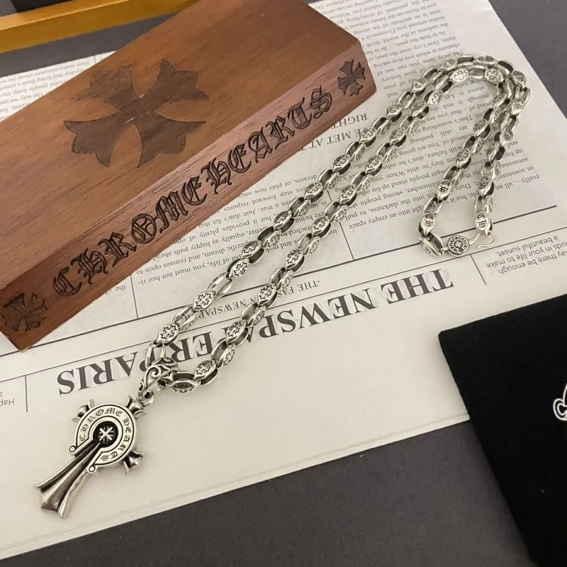 Chrxmx Hxxrts Necklaces Functional 300665