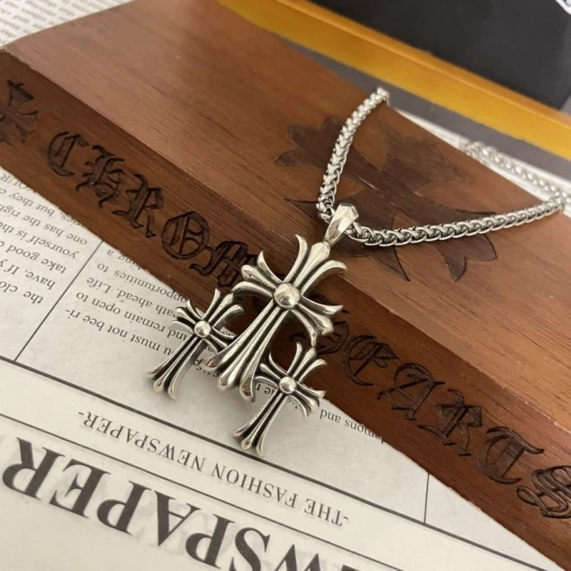 Compact Chrxmx Hxxrts Necklaces 300653
