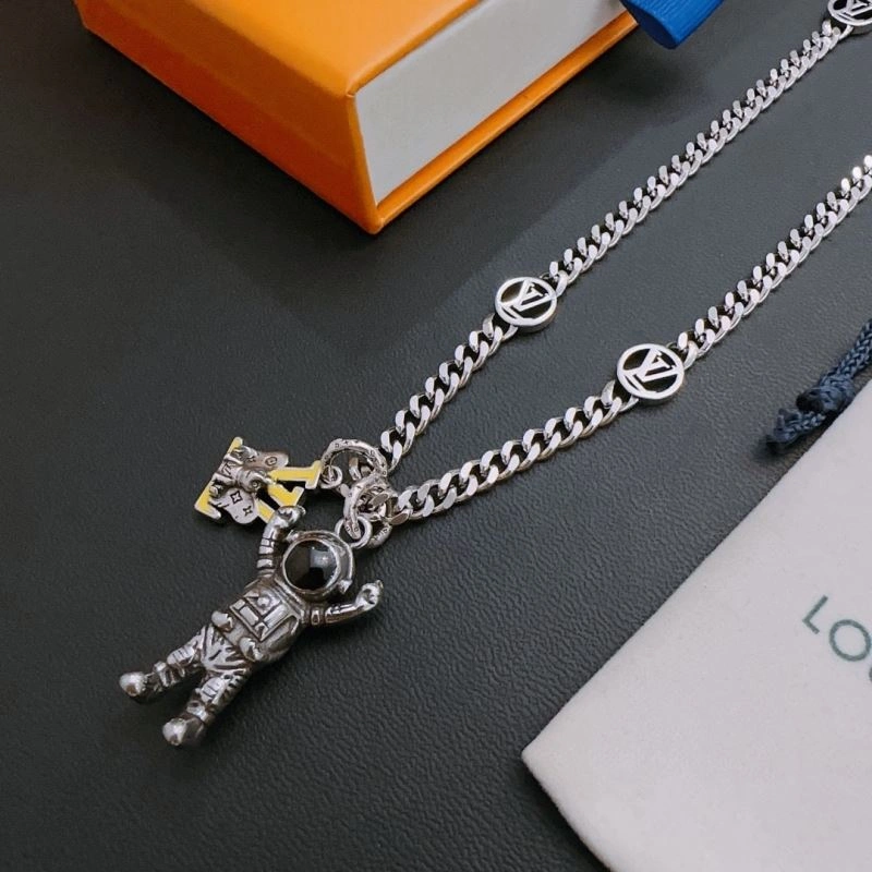 Vibrant LX Necklaces 311424