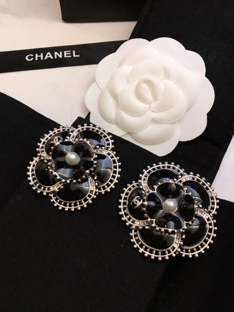 Trendsetting Chxnxl Earrings 291170