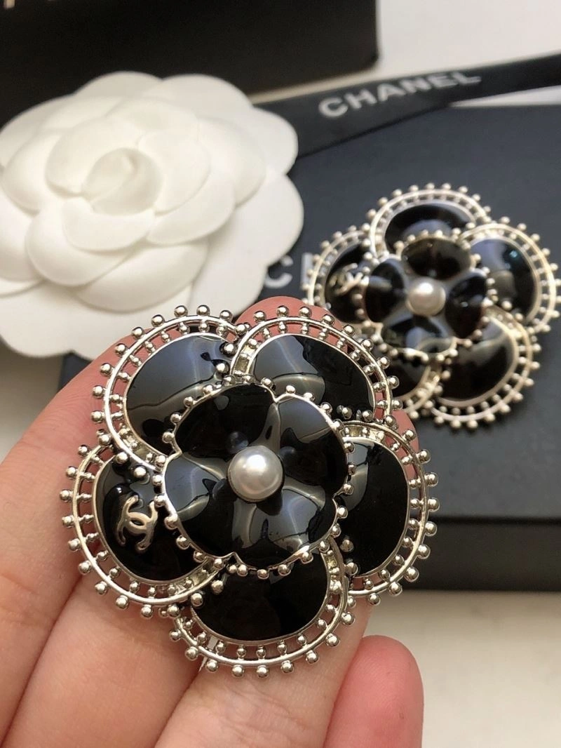 Trendsetting Chxnxl Earrings 291170