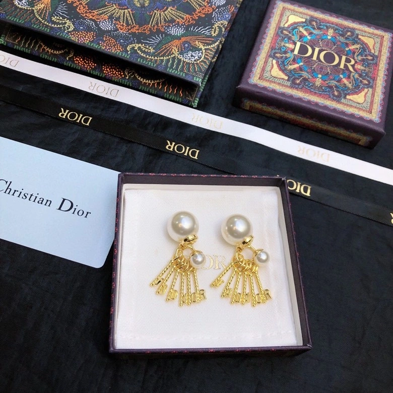 Christian Dxxr Earrings EyeCatching 295283