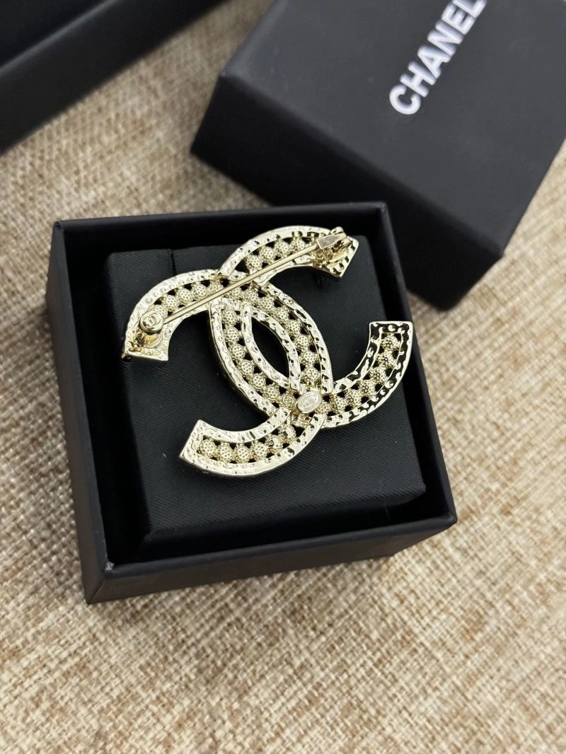 Lightweight Chxnxl Brooches 292456