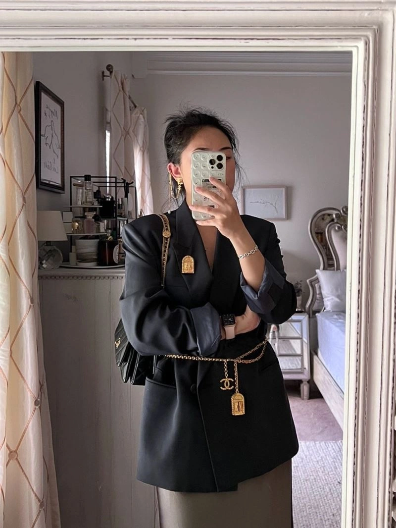 Elegant Chxnxl Brooches 292452