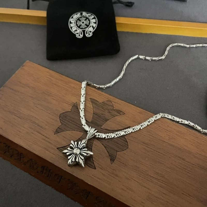 Efficient Chrxmx Hxxrts Necklaces 300668