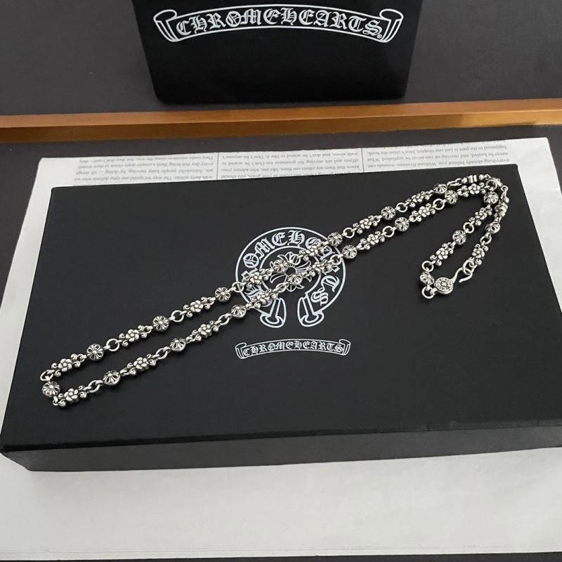 Lightweight Chrxmx Hxxrts Necklaces 300634