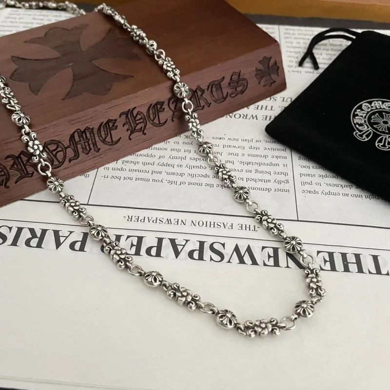 Lightweight Chrxmx Hxxrts Necklaces 300634