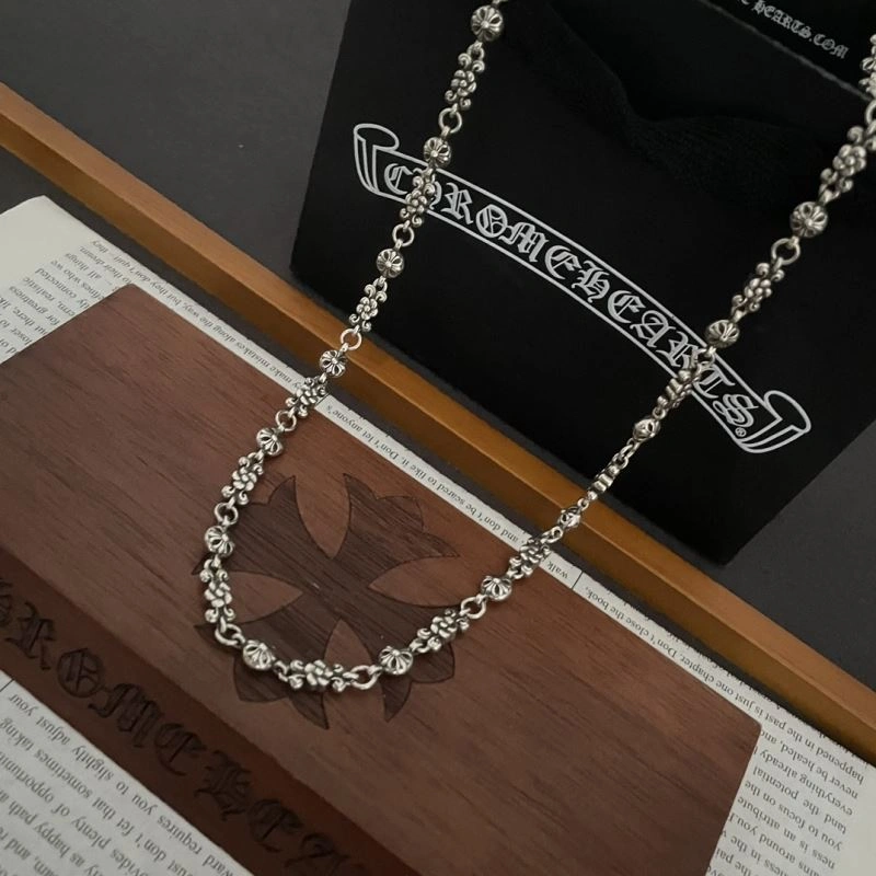 Lightweight Chrxmx Hxxrts Necklaces 300634