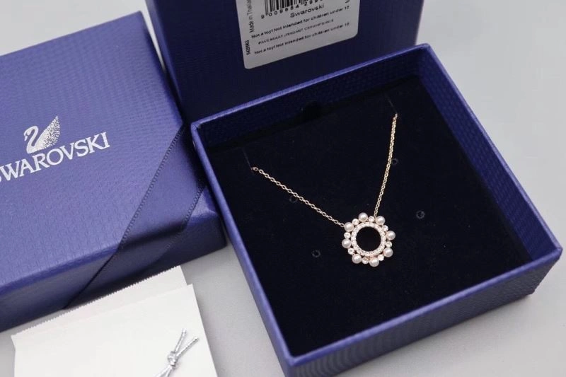 Swxrxvski Necklaces Timeless 315193