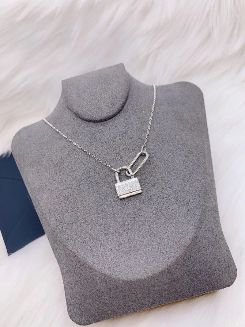 Axm Necklaces Affordable 282097