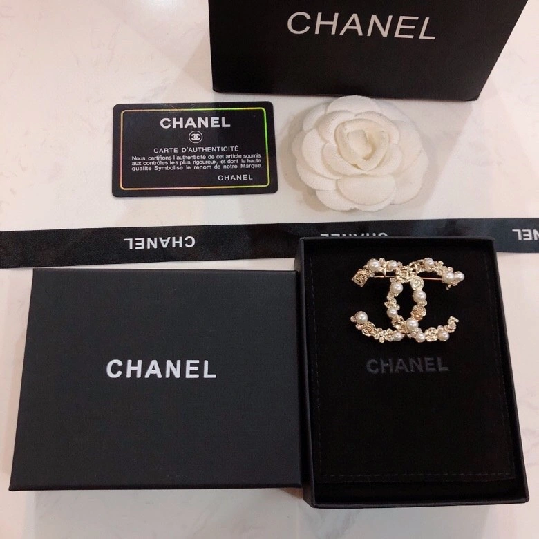 Sophisticated Chxnxl Brooches 292447