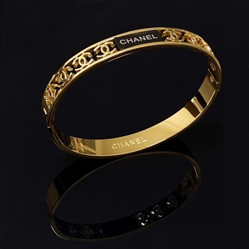 Versatile Chxnxl Bracelets 284082