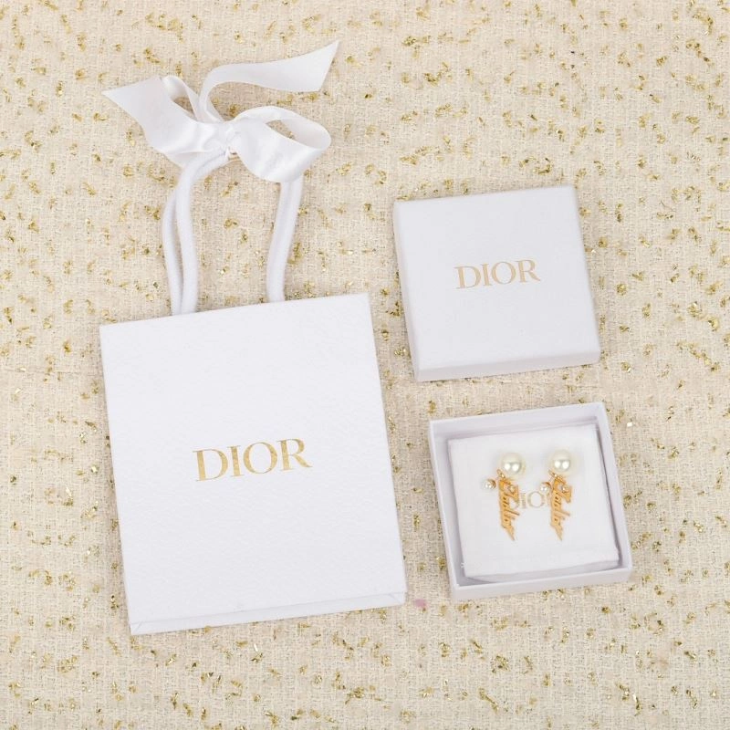 Soft Christian Dxxr Earrings 295273