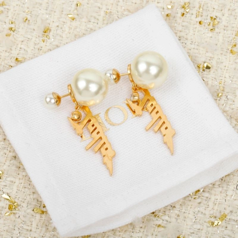 Soft Christian Dxxr Earrings 295273