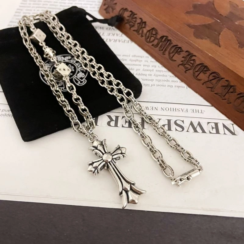 Cozy Chrxmx Hxxrts Necklaces 300629