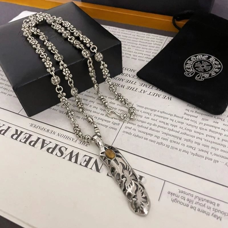 Minimalist Chrxmx Hxxrts Necklaces 300625