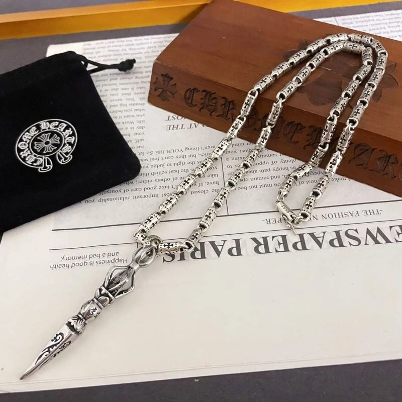 Stylish Chrxmx Hxxrts Necklaces 300624