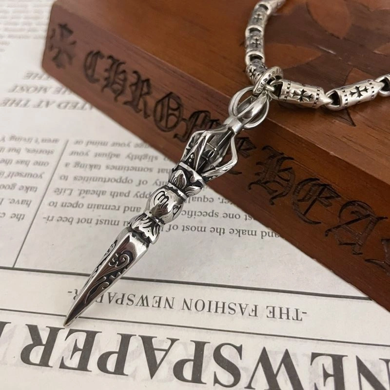 Stylish Chrxmx Hxxrts Necklaces 300624