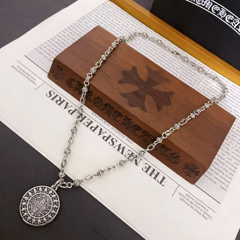 Unique Chrxmx Hxxrts Necklaces 300623